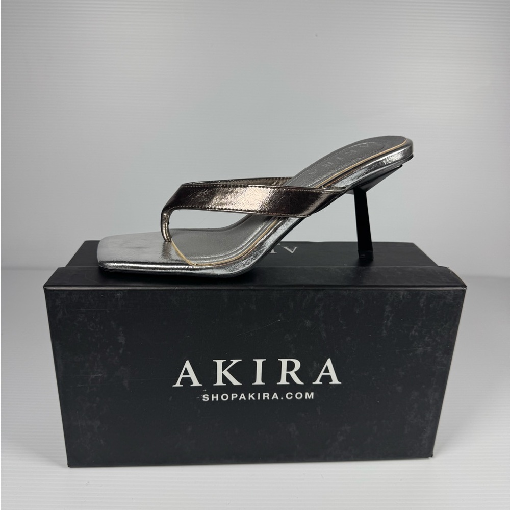 AKIRA Umberta Silver Metallic Square Toe Thong Mule Heels NIB Size 7 & 7.5